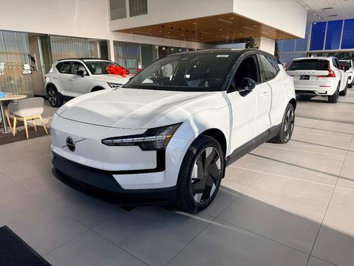 2026 Volvo EX30 Twin Motor Plus