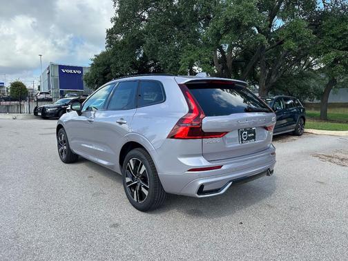 2026 Volvo XC60 B5 Core