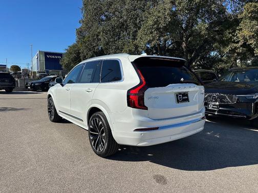 2026 Volvo XC90 B6 Plus 7-Seater