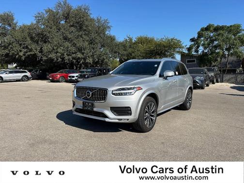 2020 Volvo XC90 T5 Momentum 7 Passenger