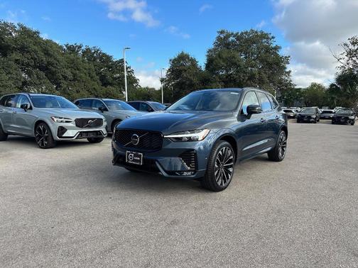 2026 Volvo XC60 B5 Ultra