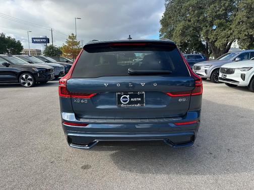 2026 Volvo XC60 B5 Ultra