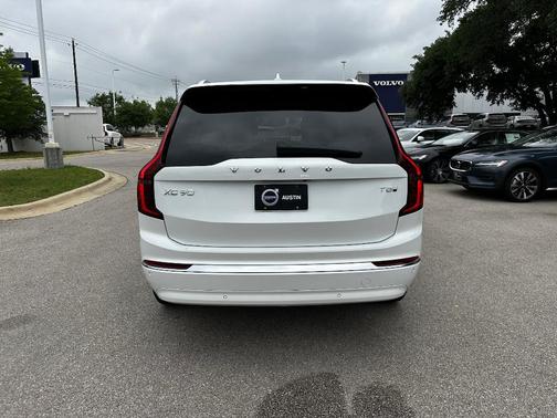 2025 Volvo XC90 Plug-In Hybrid T8 Ultra 7-Seater