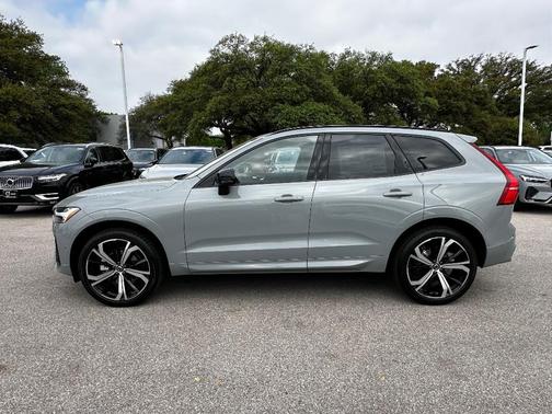 2025 Volvo XC60 B5 Ultra