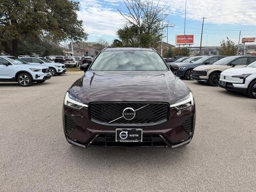 2026 Volvo XC60 B5 Core
