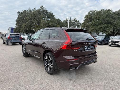 2026 Volvo XC60 B5 Core