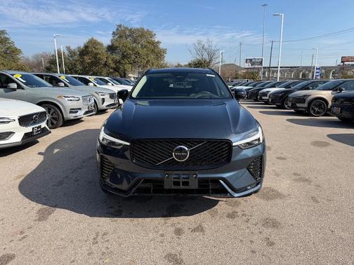 2026 Volvo XC60 B5 Ultra