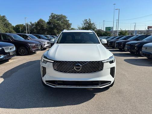 2026 Volvo XC90 Plug-In Hybrid T8 Plus 7-Seater