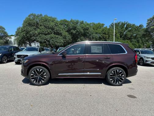 2025 Volvo XC90 B6 Ultra