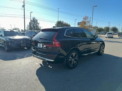 2022 Volvo XC60 B5 Inscription