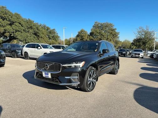 2022 Volvo XC60 B5 Inscription