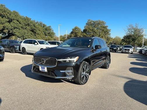 2022 Volvo XC60 B5 Inscription