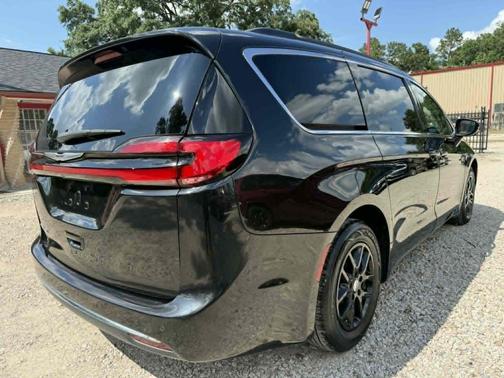 BLACK 2022 Chrysler Pacifica Touring L