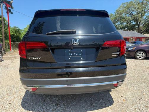 BLACK 2017 Honda Pilot Touring