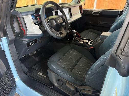 Robins Egg Blue 2025 Ford Bronco Heritage Edition