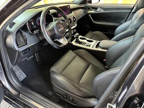 2022 Kia Stinger GT1