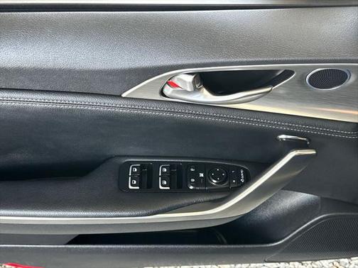 2022 Kia Stinger GT1