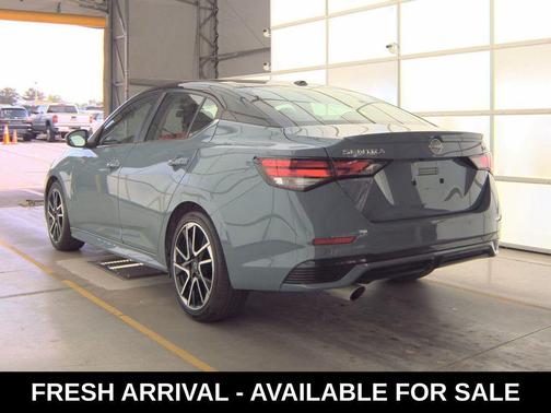 Atlantic Gray/Super Black 2025 Nissan Sentra SR