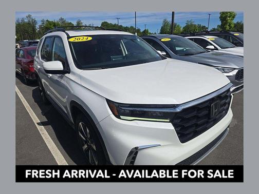 Platinum White Pearl 2024 Honda Pilot Elite