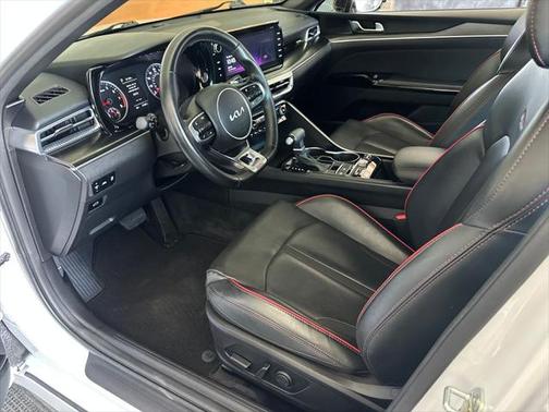 2022 Kia K5 GT