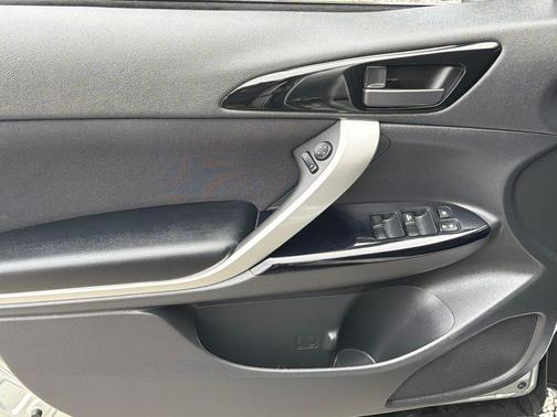 2024 Mitsubishi Eclipse Cross LE