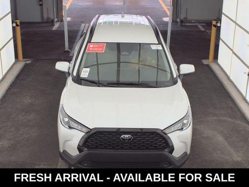 2024 Toyota Corolla Cross LE