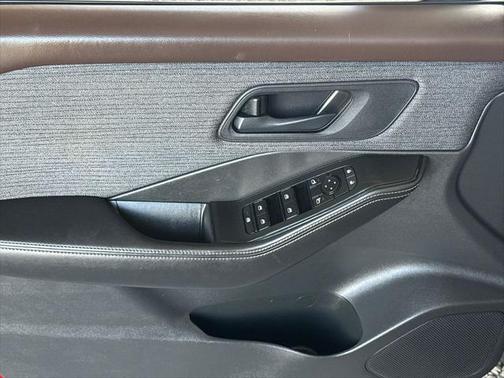 2022 Nissan Rogue S