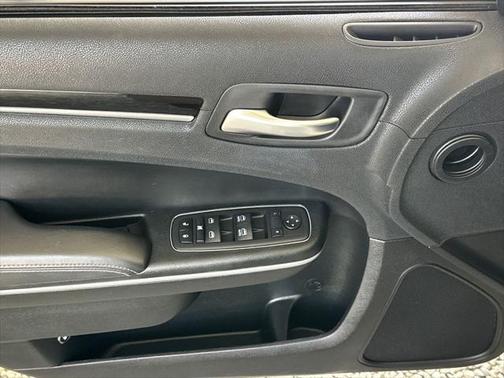 2023 Chrysler 300 S