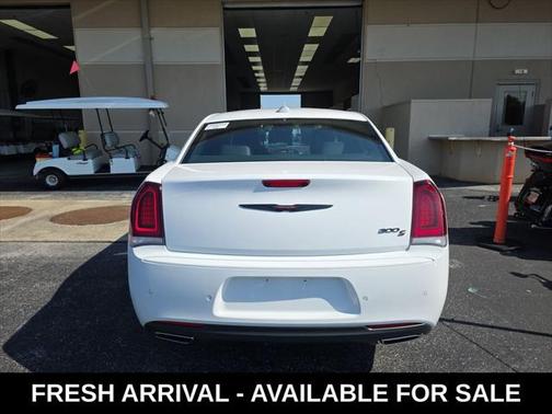 2023 Chrysler 300 S