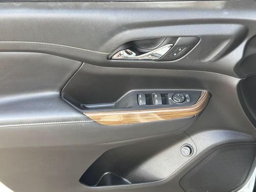 2023 GMC Acadia FWD SLE