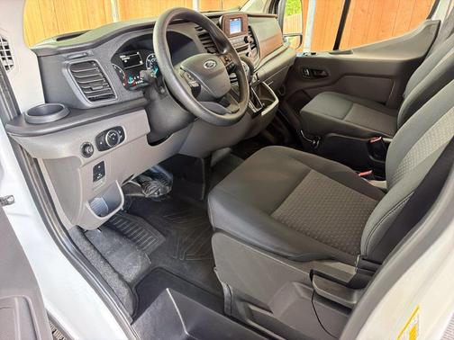 Oxford White 2025 Ford Transit-250 Base