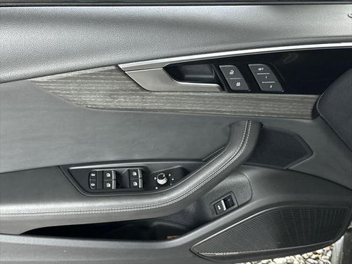 2024 Audi A4 45 S line Premium Plus