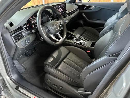 2024 Audi A4 45 S line Premium Plus