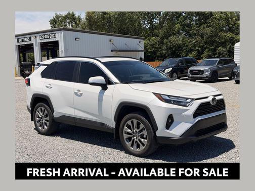 Wind Chill Pearl 2024 Toyota RAV4 XLE Premium