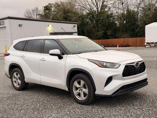 2022 Toyota Highlander L