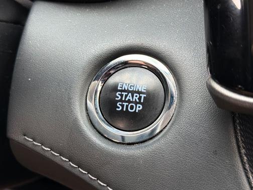 2022 Toyota Highlander L