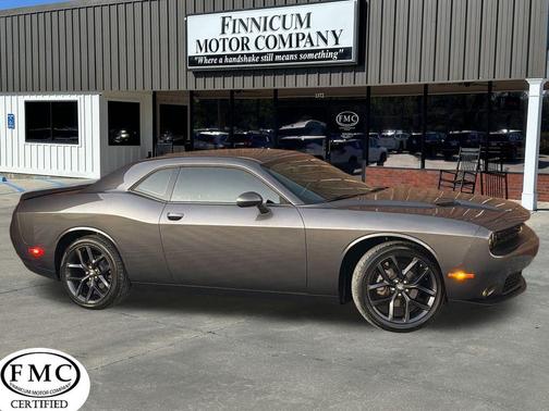 2023 Dodge Challenger SXT