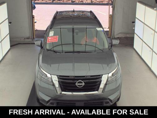 2025 Nissan Pathfinder SV 4WD