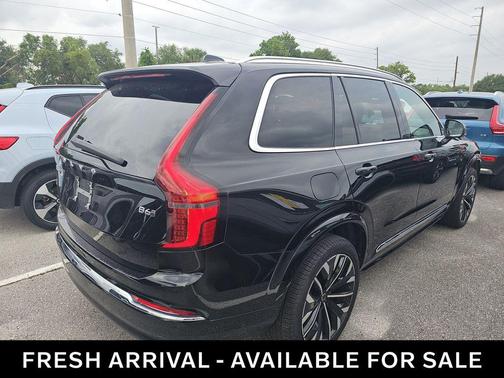 Onyx Black Metallic 2025 Volvo XC90 B6 Plus 7-Seater