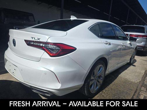 Platinum White Pearl 2022 Acura TLX Technology