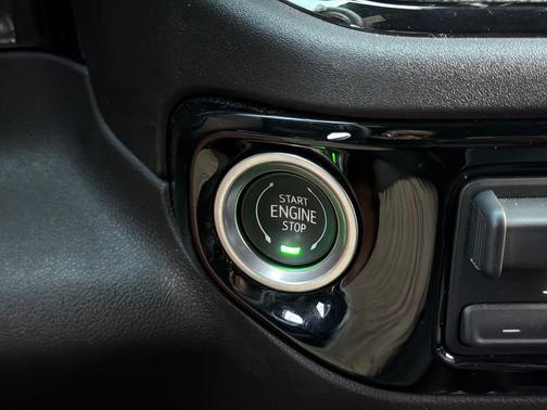 2024 Chevrolet Silverado 2500 4WD Crew Cab Standard Bed ZR2