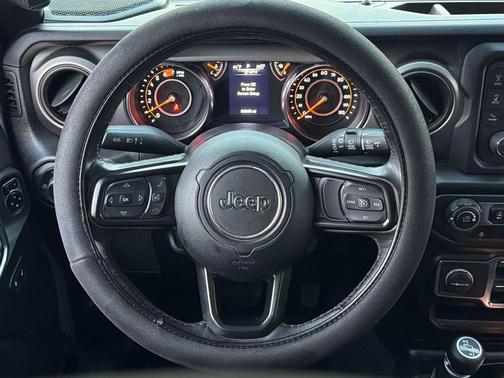 2020 Jeep Wrangler Unlimited Willys 4X4