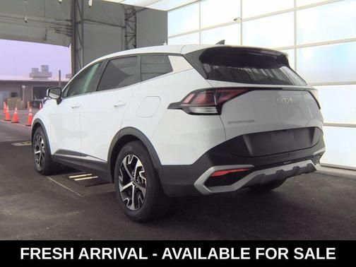 2025 Kia Sportage EX