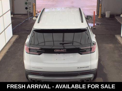 Summit White 2025 GMC Acadia FWD Elevation