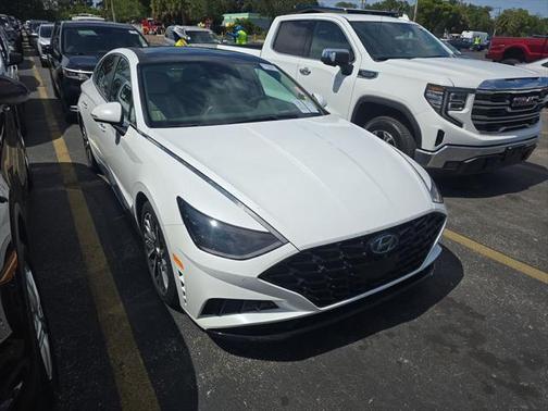 2021 Hyundai SONATA Limited