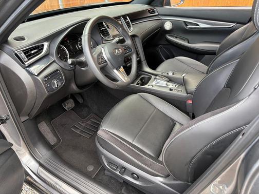 2024 INFINITI QX50 SPORT
