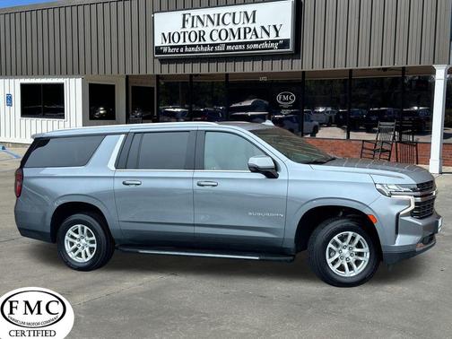 2022 Chevrolet Suburban LT
