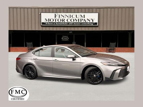 Heavy Metal 2025 Toyota Camry SE