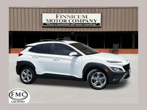 Lunar White 2023 Hyundai KONA SEL