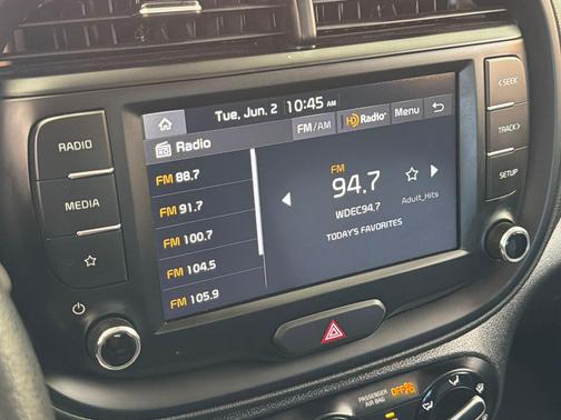 Snow White Pearl 2025 Kia Soul LX